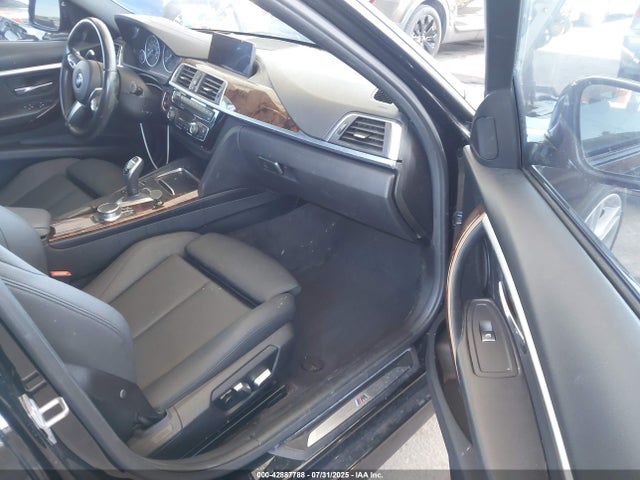 WBA8B9G55JNU96756 BMW 330I