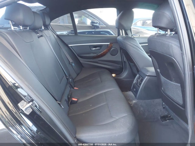 WBA8B9G55JNU96756 BMW 330I