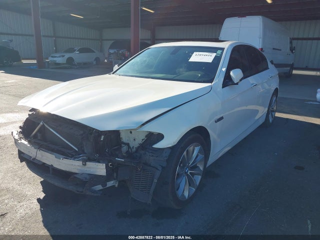 BMW 528I 2015 WBA5A5C50FD515165 Image 2
