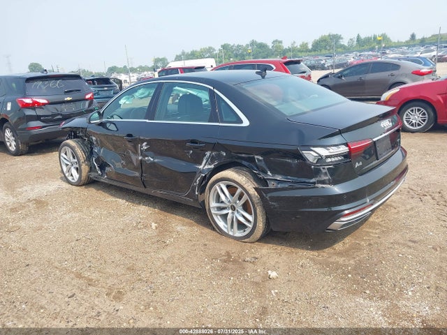 2024 AUDI A4 WAUEAAF41RN009256 Photo 2