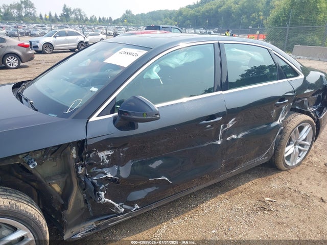 2024 AUDI A4 WAUEAAF41RN009256 Photo 5