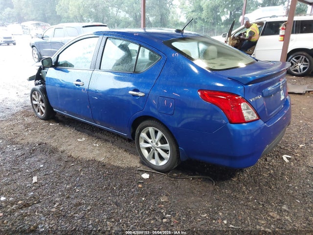 Nissan 2015 2015 3N1CN7AP1FL935934 Image 3