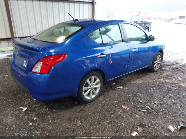 Nissan 2015 2015 3N1CN7AP1FL935934 Image 4