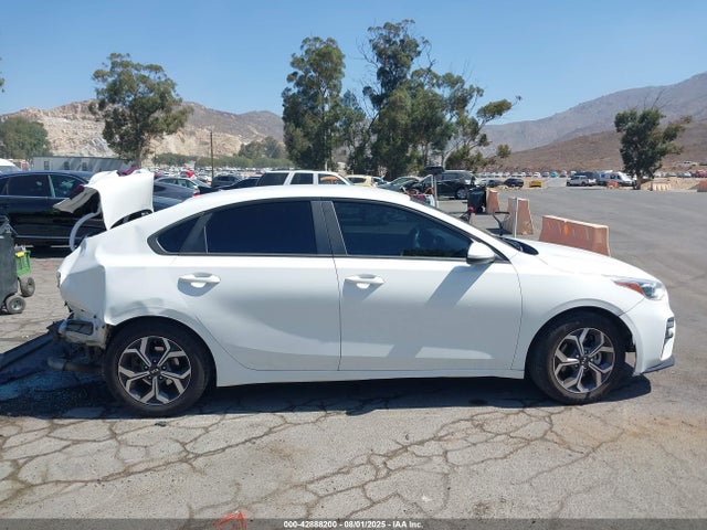 3KPF24AD8KE109717 KIA mpi nu