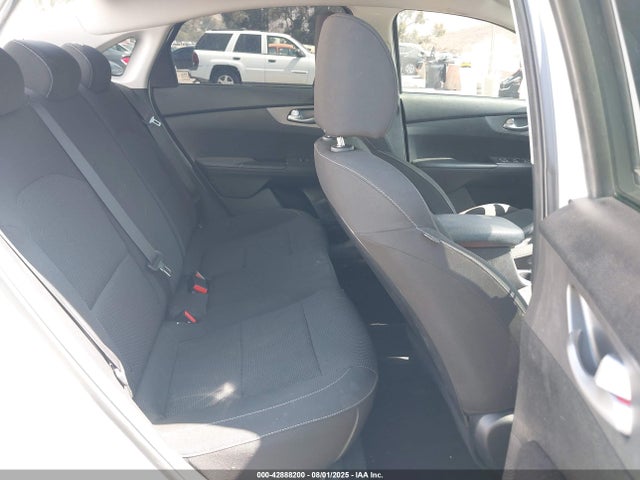 3KPF24AD8KE109717 KIA mpi nu
