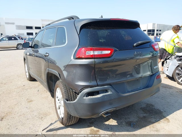 1C4PJLCB5GW149330 Jeep Cherokee