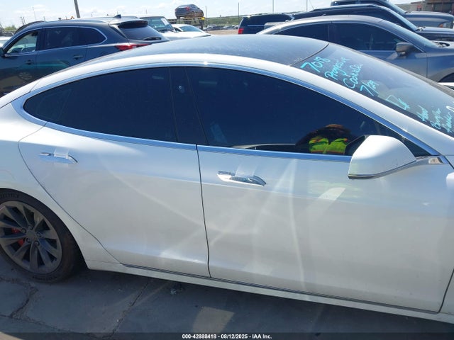 Tesla 2017 2017 5YJSA1E29HF215959 Image 14