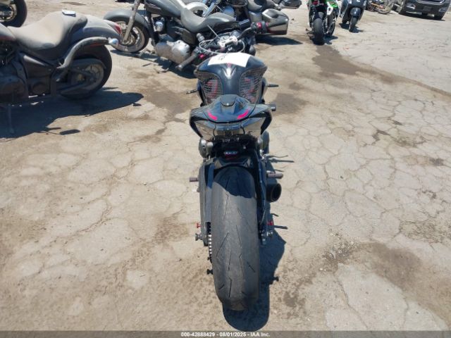 2022 TRIUMPH MOTORCYCLE STREET TRIPLE SMTA544D7NTAY6945 Photo 5