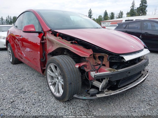 5YJYGDEE9MF203809 Tesla 2021