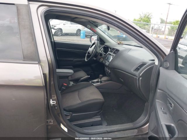 2018 MITSUBISHI OUTLANDER SPORT JA4AR3AU3JU006859 Photo 4