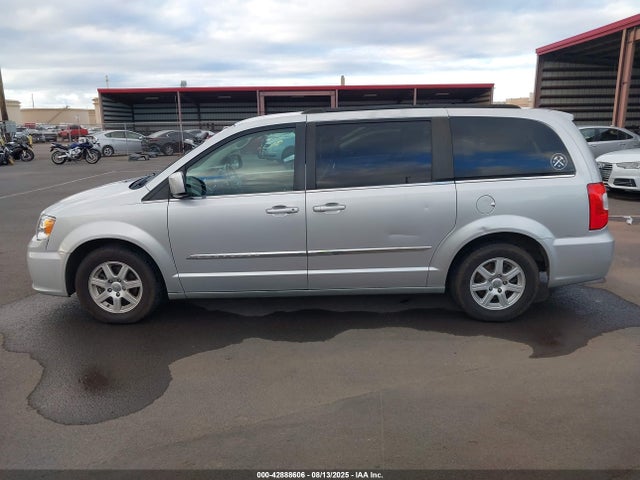 2012 Chrysler Town & Country Touring მანქანა იყიდება აუქციონზე, vin: 2C4RC1BG3CR286404, აუქციონის ნომერი: 42888606