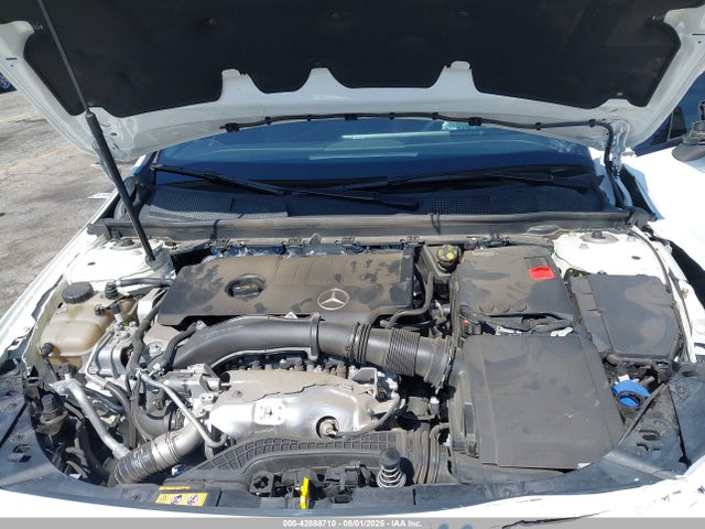 W1K5J4GBXNN282763 Mercedes-Benz m260