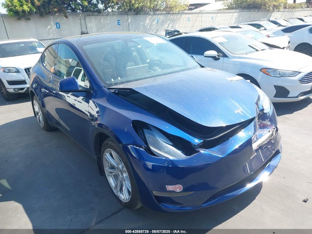 2023 TESLA MODEL Y 7SAYGAEE0PF859578 Photo 0