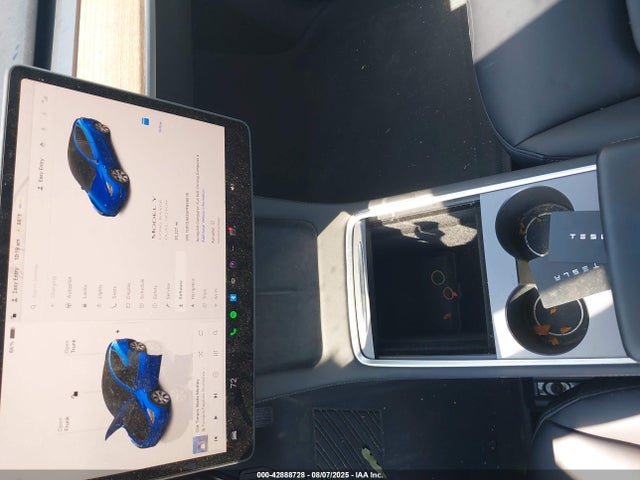 2023 TESLA MODEL Y 7SAYGAEE0PF859578 Photo 10