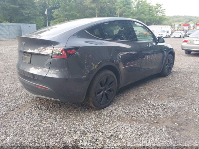 2025 TESLA MODEL Y 7SAYGDEE3SA356523 Photo 3