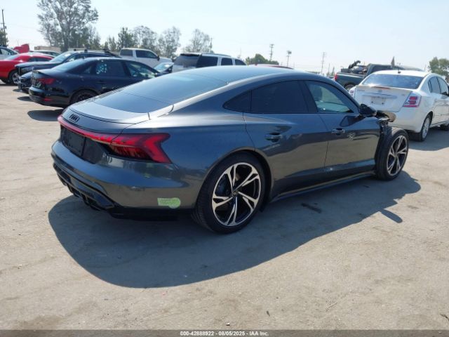 2023 AUDI E-TRON GT WAUCJBFW8P7001090 Photo 3