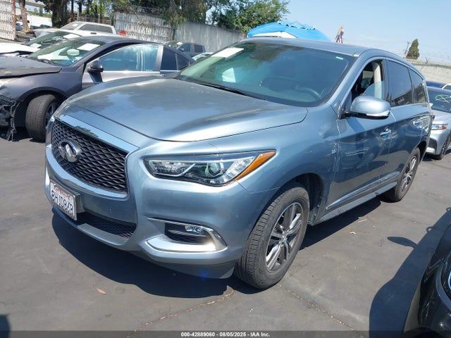 Infiniti 2019 2019 5N1DL0MM4KC553236 Image 2