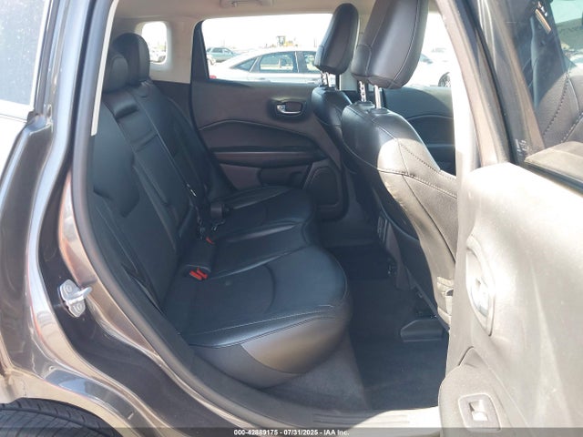 Jeep Compass 2019 3C4NJCBB1KT743498 Image 8