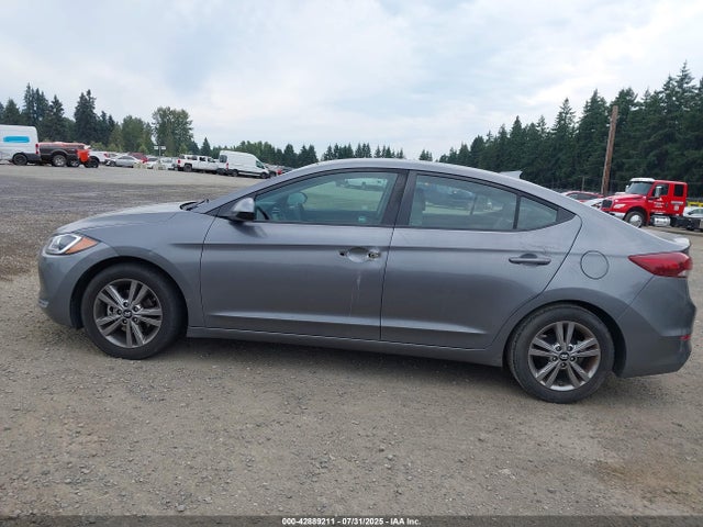 KMHD84LF5HU169982 Hyundai Elantra