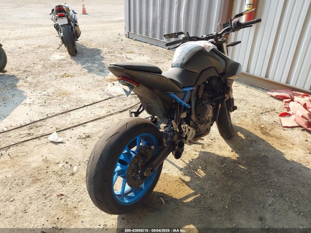 JS1EM11B0R7100825 Suzuki Fra1