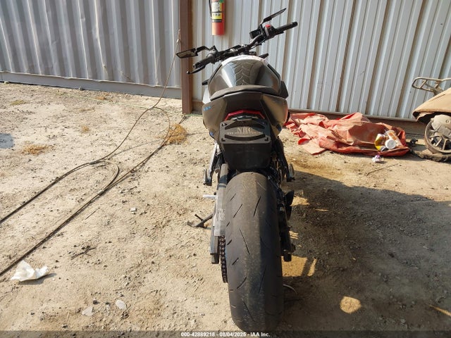 JS1EM11B0R7100825 Suzuki Fra1