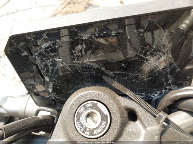 JS1EM11B0R7100825 Suzuki Fra1