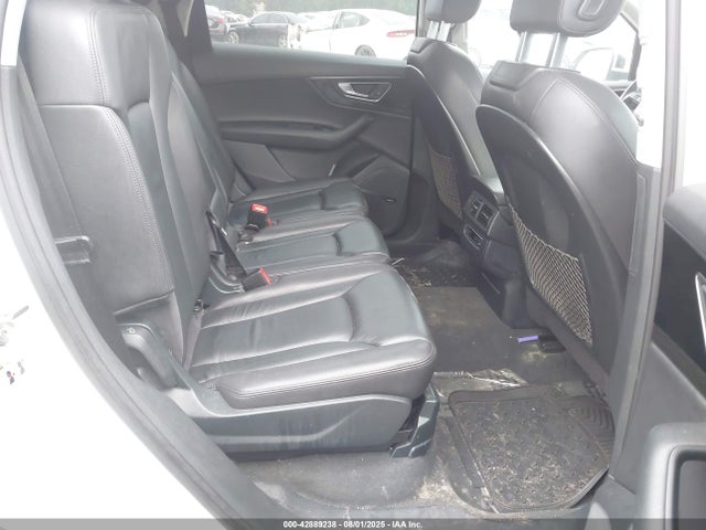 2017 AUDI Q7 WA1LAAF7XHD003362 Photo 7