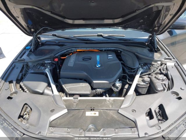 2019 BMW 530E WBAJA9C59KB253996 Photo 9