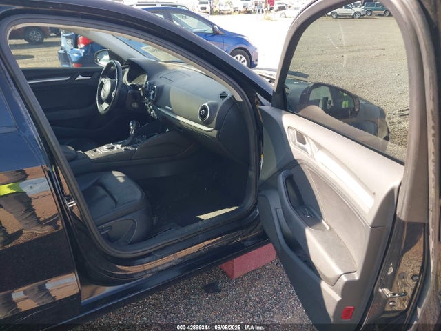 2015 AUDI A3 WAUBFGFF0F1016131 Photo 4