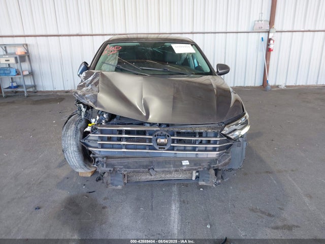 3VWN57BU9MM086845 Volkswagen tsi
