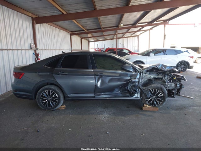 3VWN57BU9MM086845 Volkswagen tsi