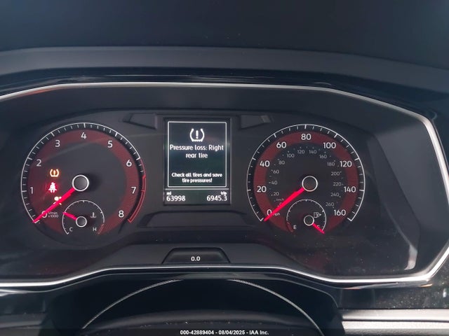 3VWN57BU9MM086845 Volkswagen tsi