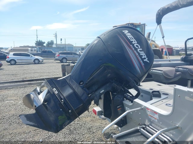 Smoker-craft 18' 2019 SMK64369L819 Image 10