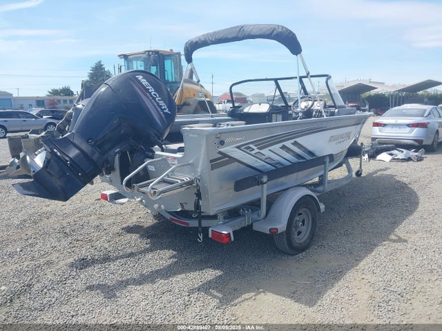 Smoker-craft 18' 2019 SMK64369L819 Image 4