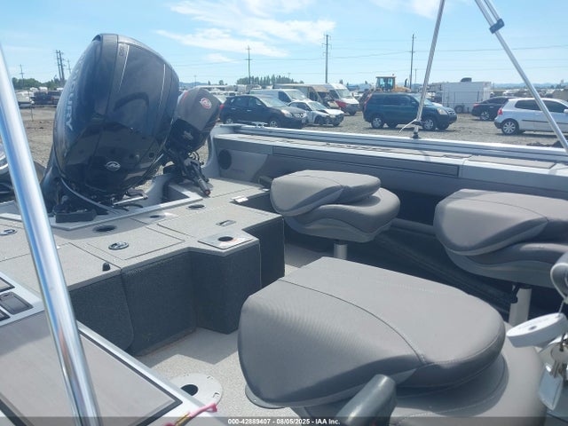 Smoker-craft 18' 2019 SMK64369L819 Image 8