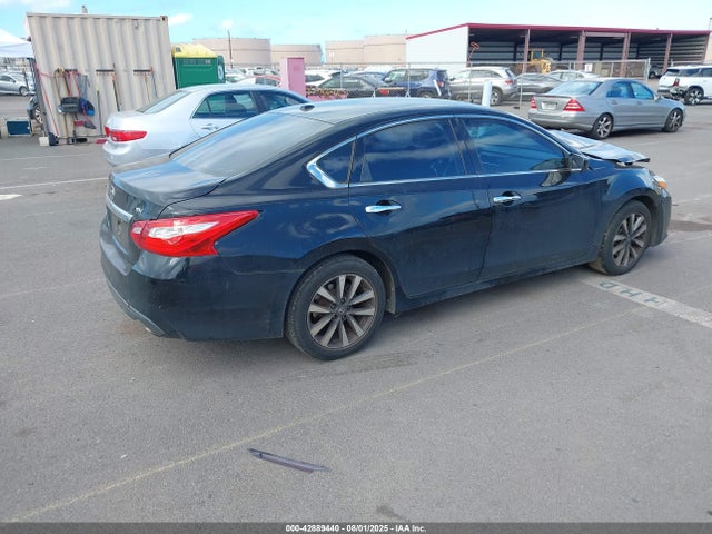 1N4AL3AP5HC276845 Nissan 2017