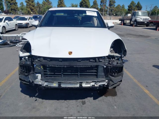 2022 PORSCHE CAYENNE WP1AB2AY0NDA31939 Photo 5