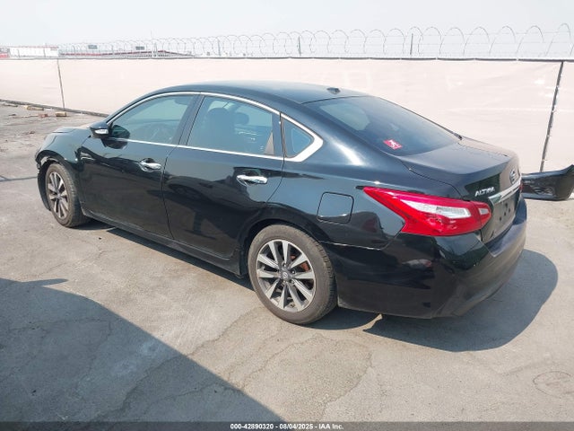 Nissan Altima 2017 1N4AL3AP9HC217670 Image 3