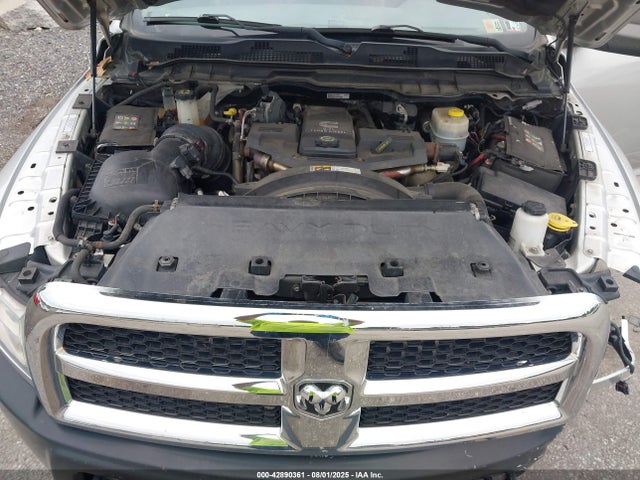 3C6UR5HL3EG204711 RAM 2014