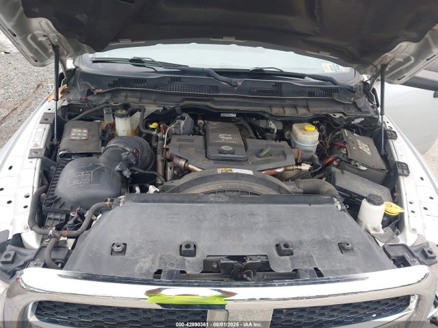 3C6UR5HL3EG204711 RAM 2014