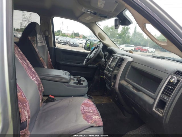 3C6UR5HL3EG204711 RAM 2014