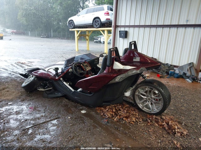 Polaris Slingshot 2017 57XAAPFA9H8124119 Image 3
