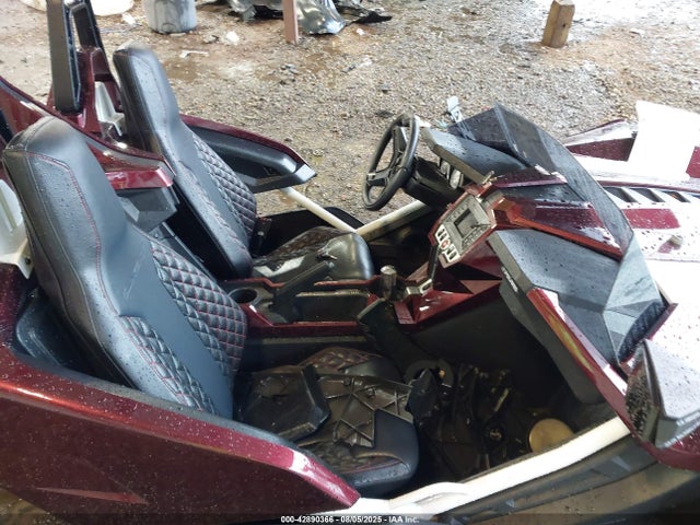 Polaris Slingshot 2017 57XAAPFA9H8124119 Image 5