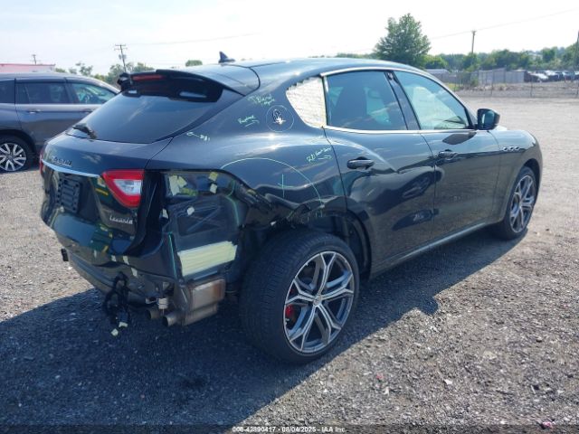 2019 MASERATI LEVANTE ZN661ZUAOKX332480 Photo 3