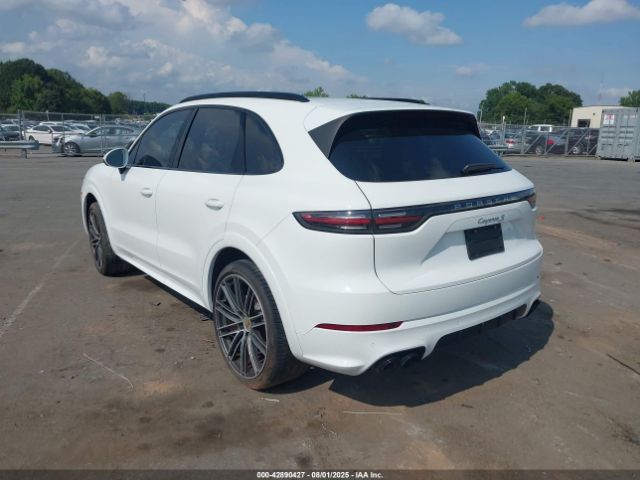 2019 PORSCHE CAYENNE WP1AB2AY5KDA64026 Photo 2