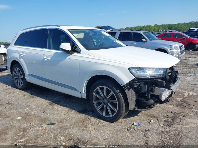 2019 AUDI Q7 WA1LHAF7XKD044271 Photo 0