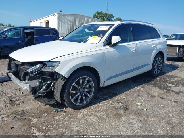 2019 AUDI Q7 WA1LHAF7XKD044271 Photo 1