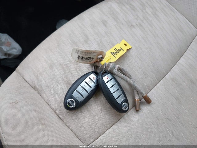 5N1AT2MV4HC821931 Nissan 2017