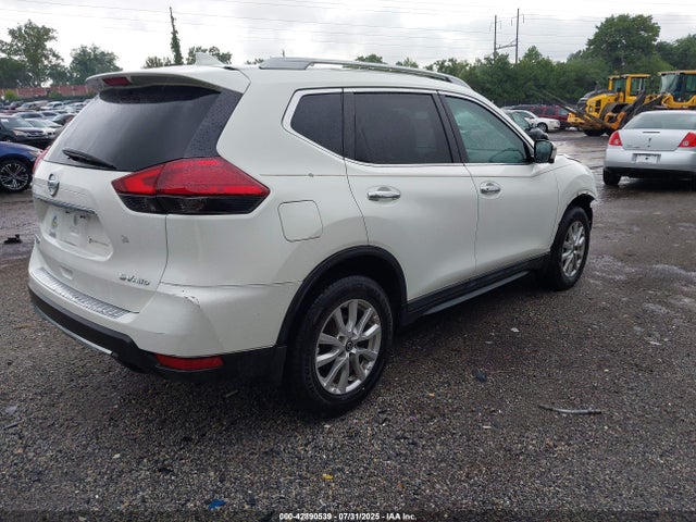 5N1AT2MV4HC821931 Nissan 2017