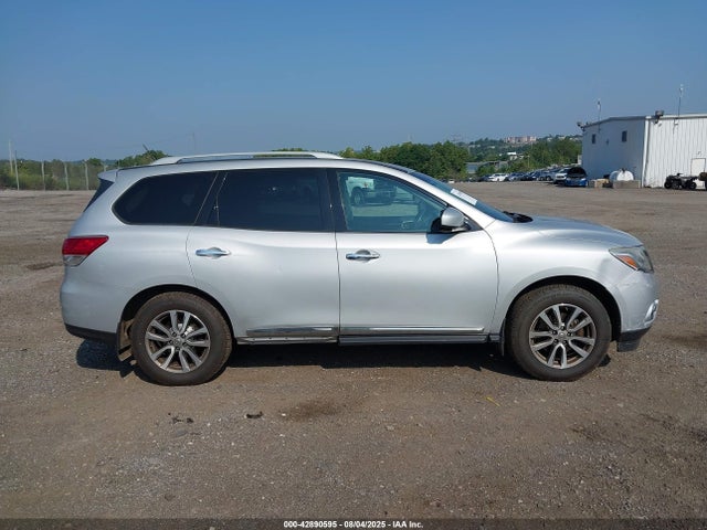 Nissan 2015 2015 5N1AR2MM3FC650804 Image 13